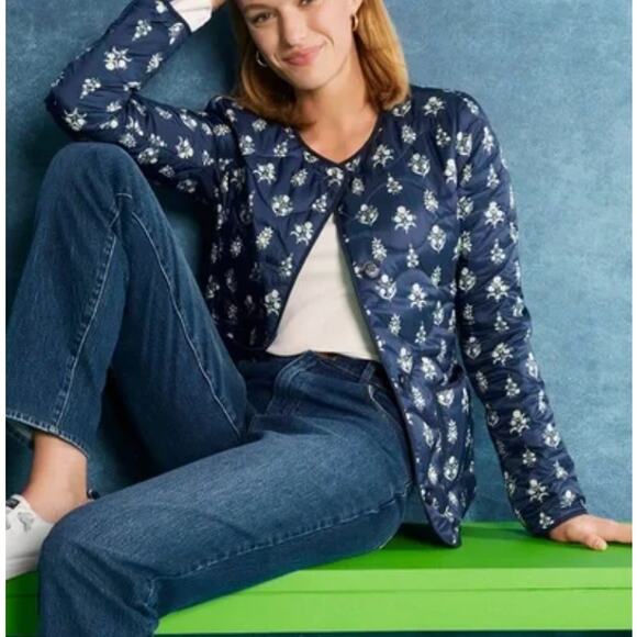 Talbots QUILTED JACKET | Plus 2X, Blue & Cream Floral Ditsy Foulard - Picture 2 of 13